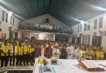Uskup Mgr. Hironimus Pakenoni Beri Pesan Mendalam Saat Melantik Pengurus Pemuda Katolik Rote Ndao