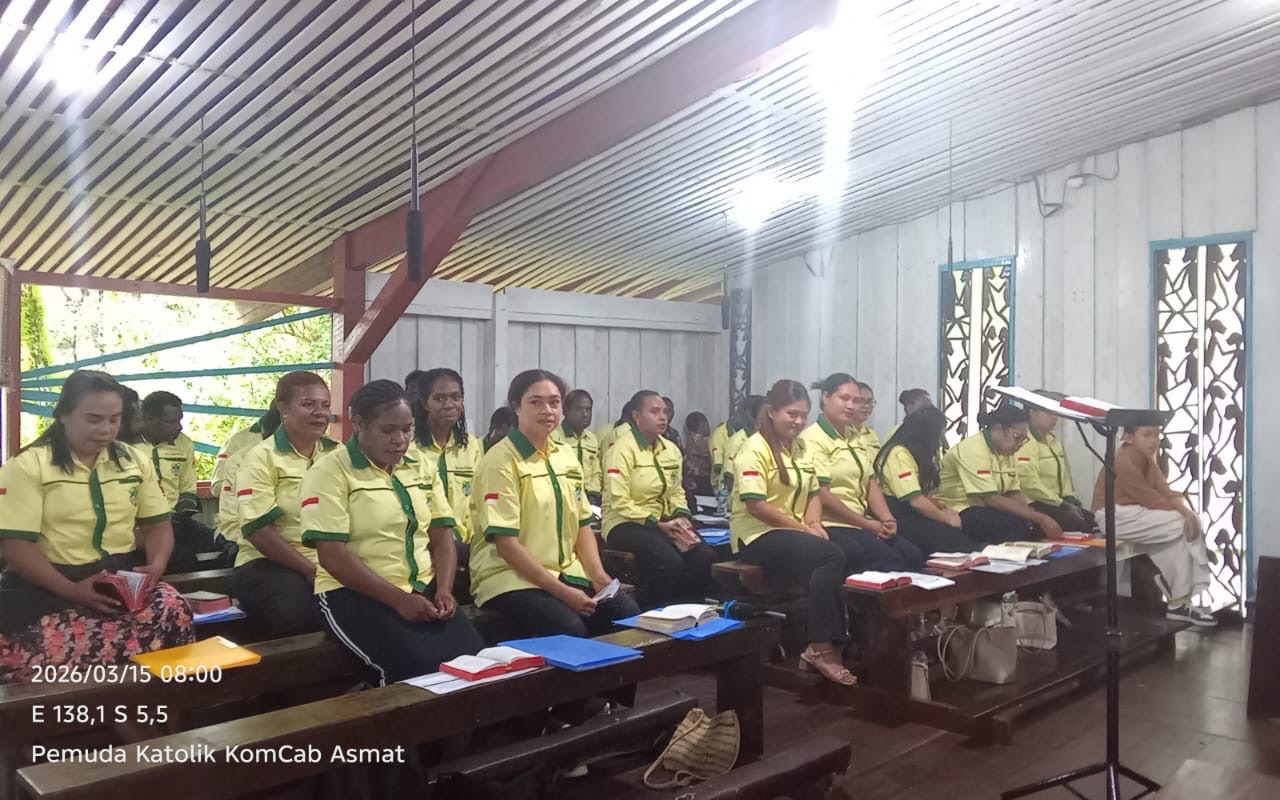 Pelayanan Iman, Pemuda Katolik Asmat Tampil dalam Koor Misa Minggu Prapaskah IV